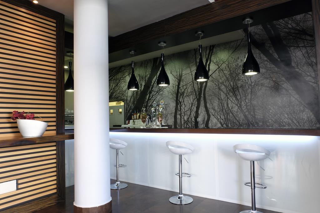 Hotel Asset Torrejon Torrejon de Ardoz Exterior photo
