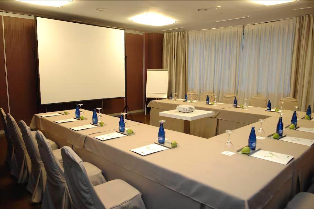 Hotel Asset Torrejon Torrejon de Ardoz Exterior photo